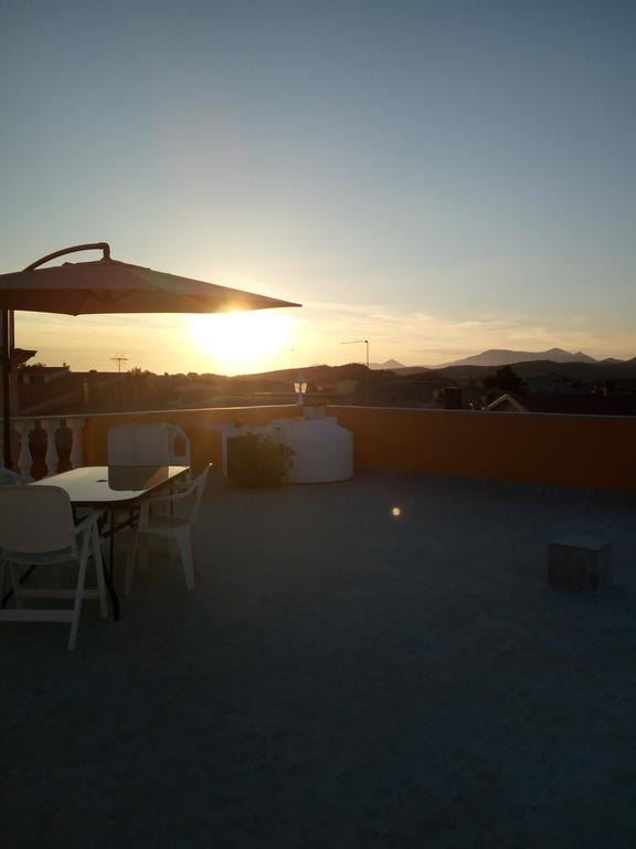 Bed and Breakfast Domos Le Due Tuie Piscinas Zewnętrze zdjęcie